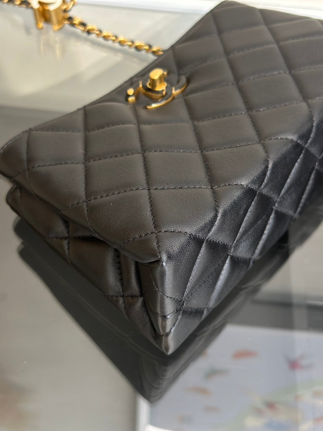 CHANEL 24A琺瑯雙C調節釦風琴包