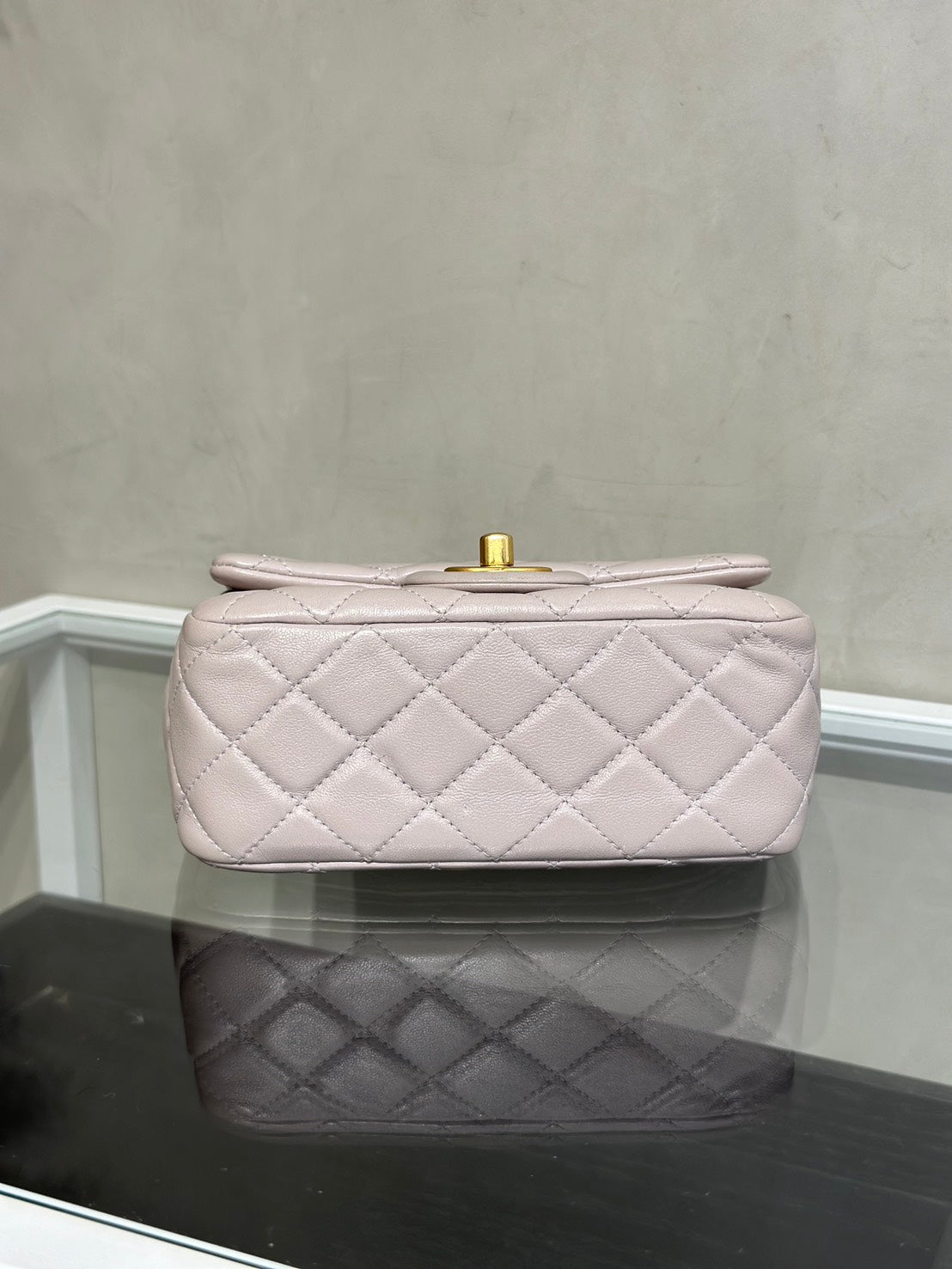 CHANEL 經典口蓋包方胖子 17 - 金球淺灰紫