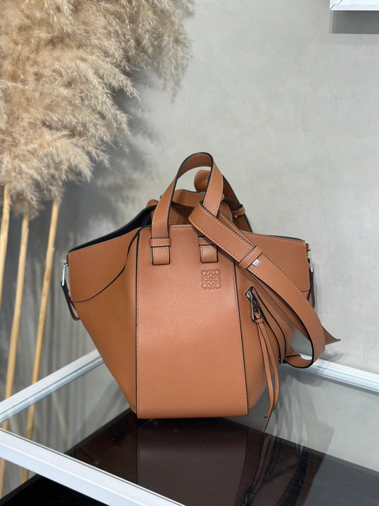 LOEWE Hammock吊床包 - 小號棕