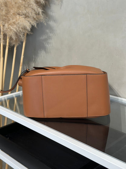 LOEWE Hammock吊床包 - 小號棕
