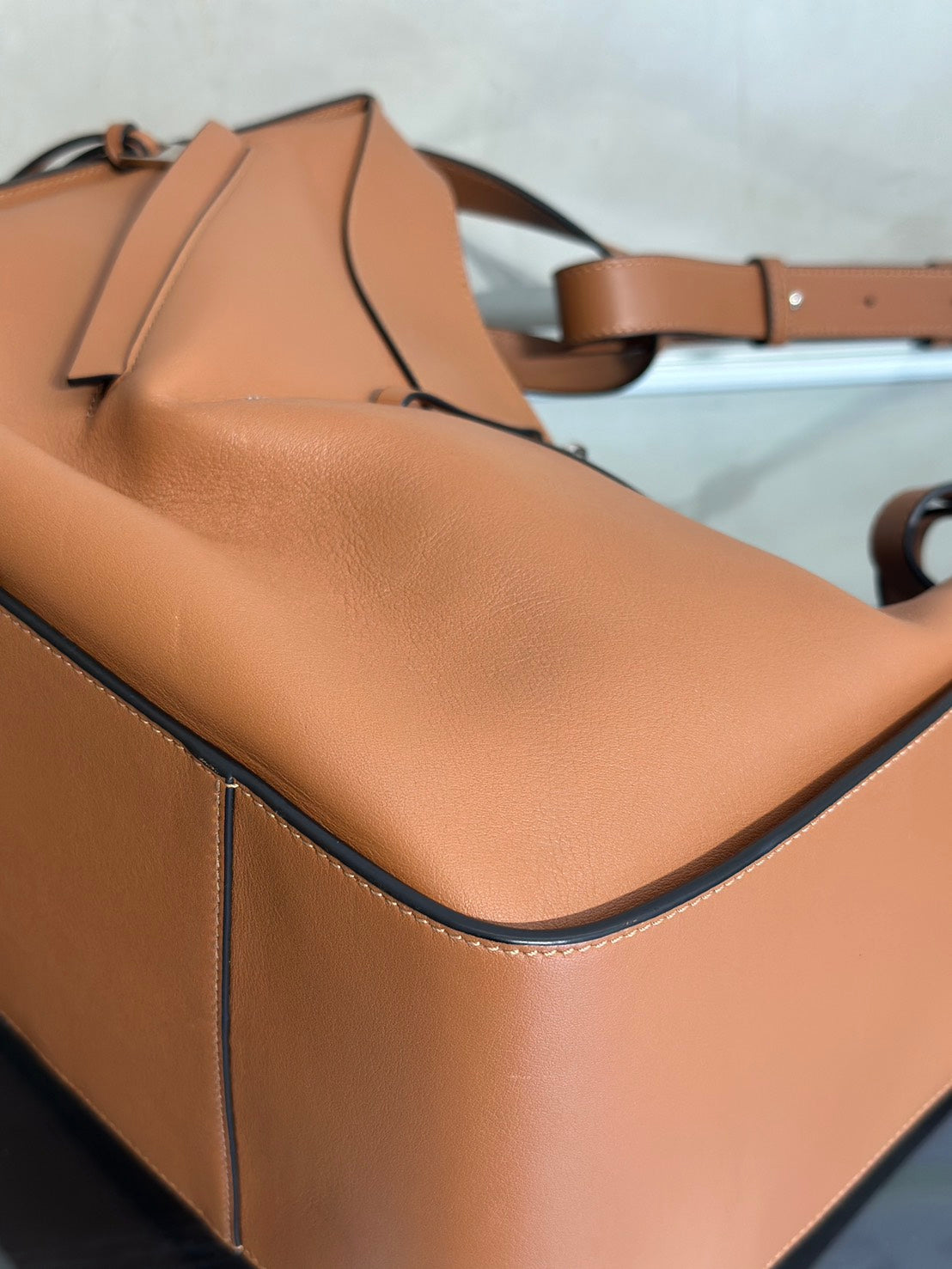 LOEWE Hammock吊床包 - 小號棕