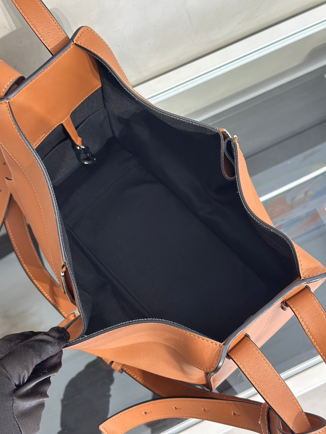LOEWE Hammock吊床包 - 小號棕