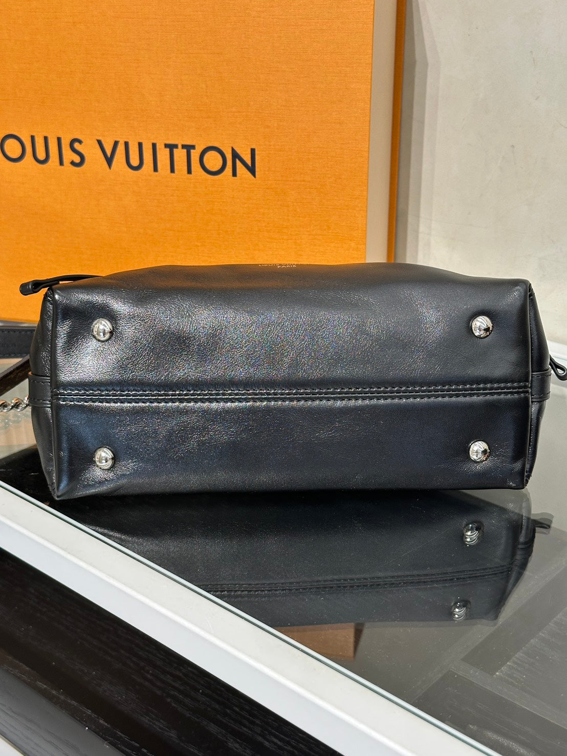 LOUIS VUITTON CarryAll BB - 黑