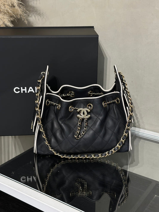 CHANEL 25 Mini Hobo Bag - 熊貓金