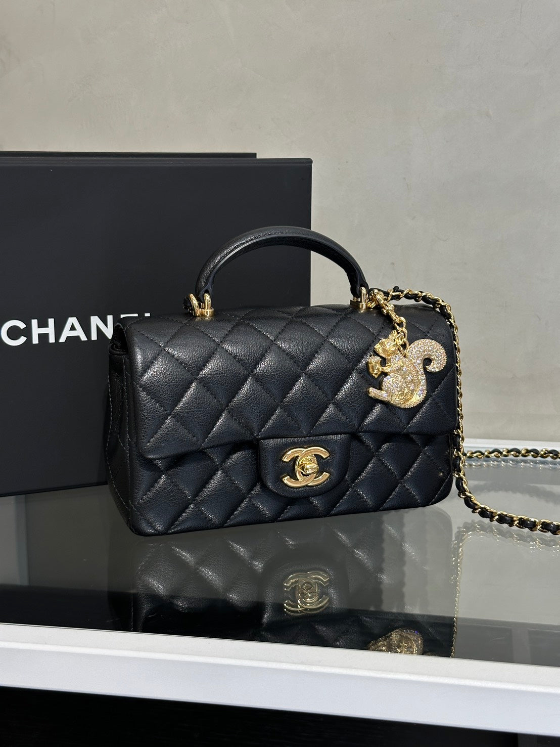 CHANEL 26A Handle Mini CF20 - 松鼠吊飾黑金