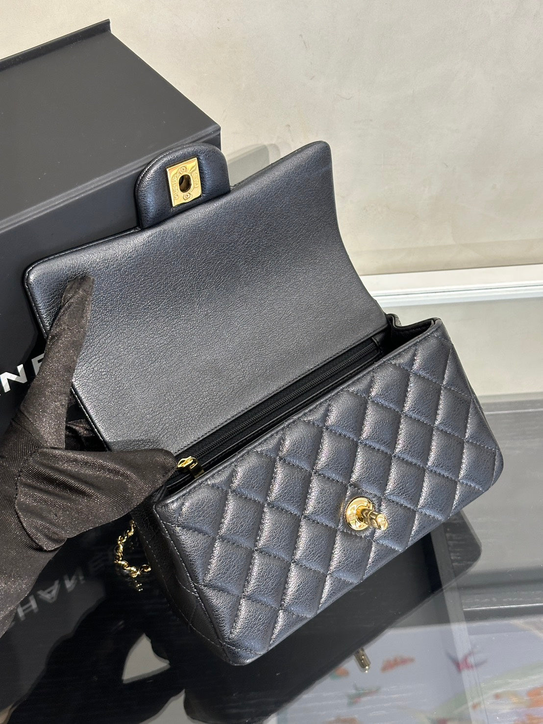 CHANEL 26A Handle Mini CF20 - 松鼠吊飾黑金