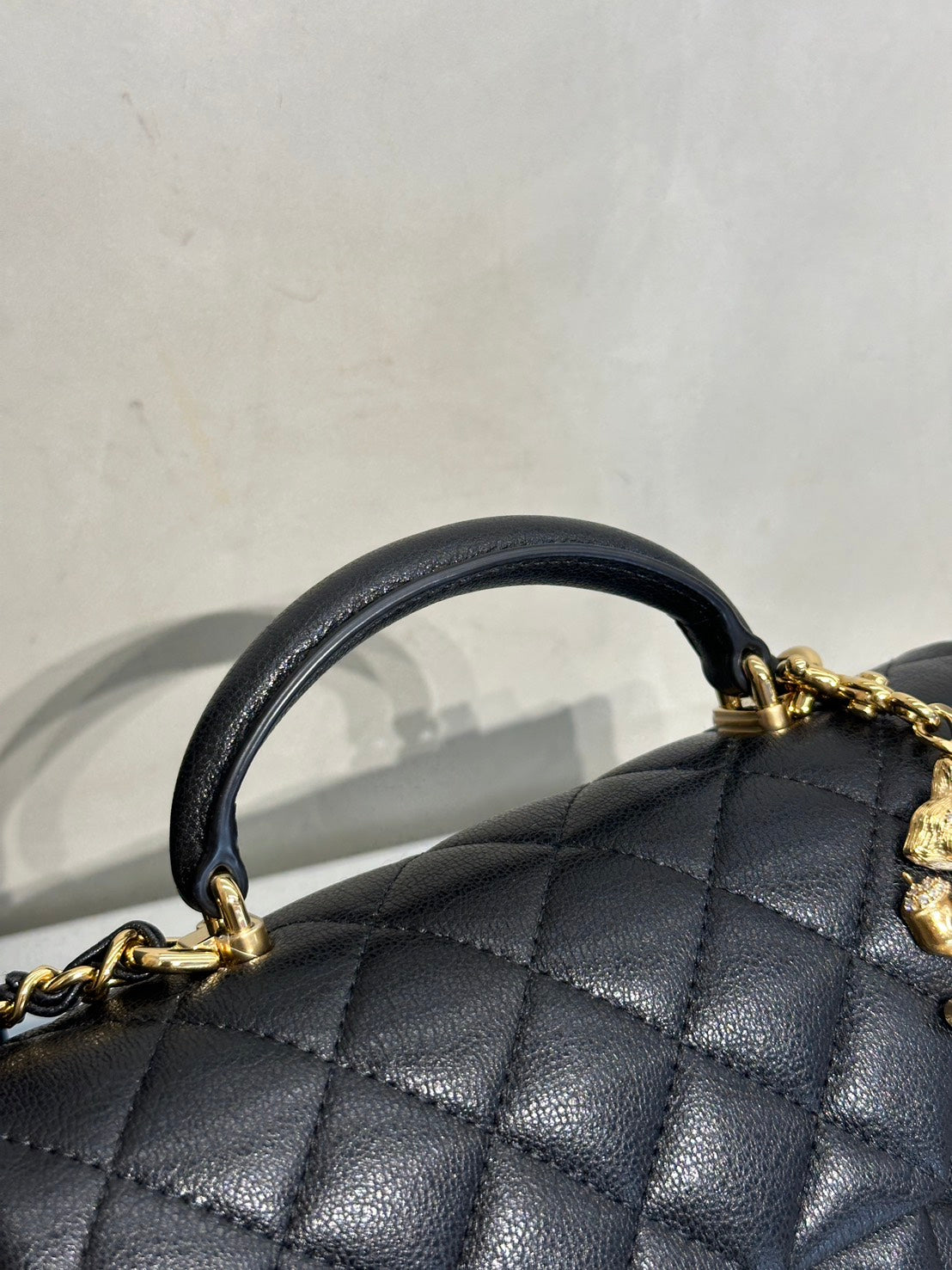 CHANEL 26A Handle Mini CF20 - 松鼠吊飾黑金