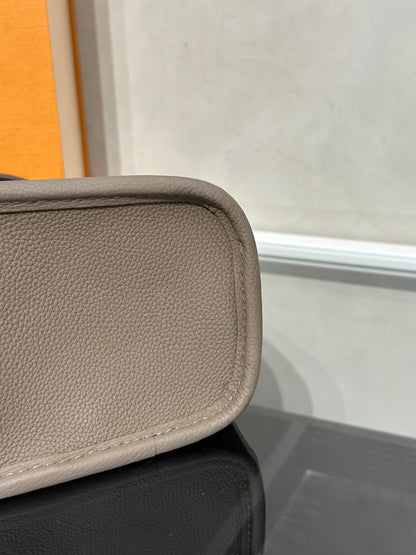 LOUIS VUITTON Neverfull BB - 雙面灰