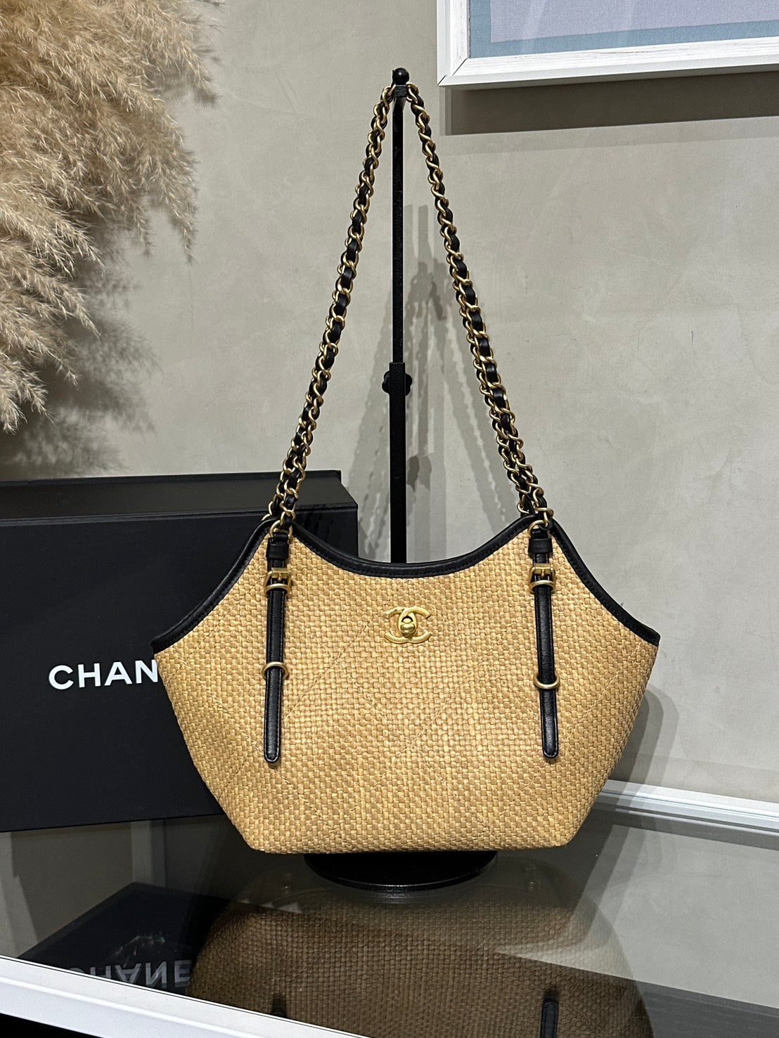 CHANEL 拉菲草托特包