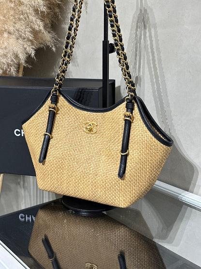 CHANEL 拉菲草托特包