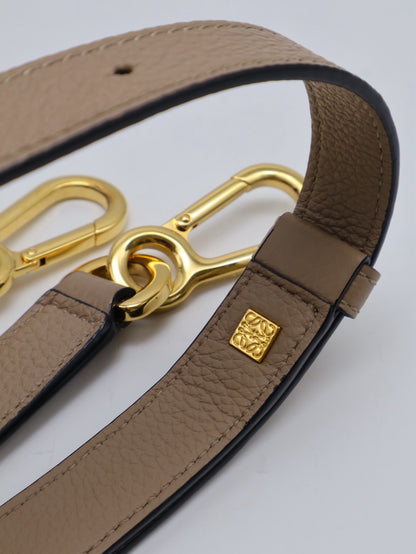 LOEWE Puzzle小牛皮手袋 - 小號沙色