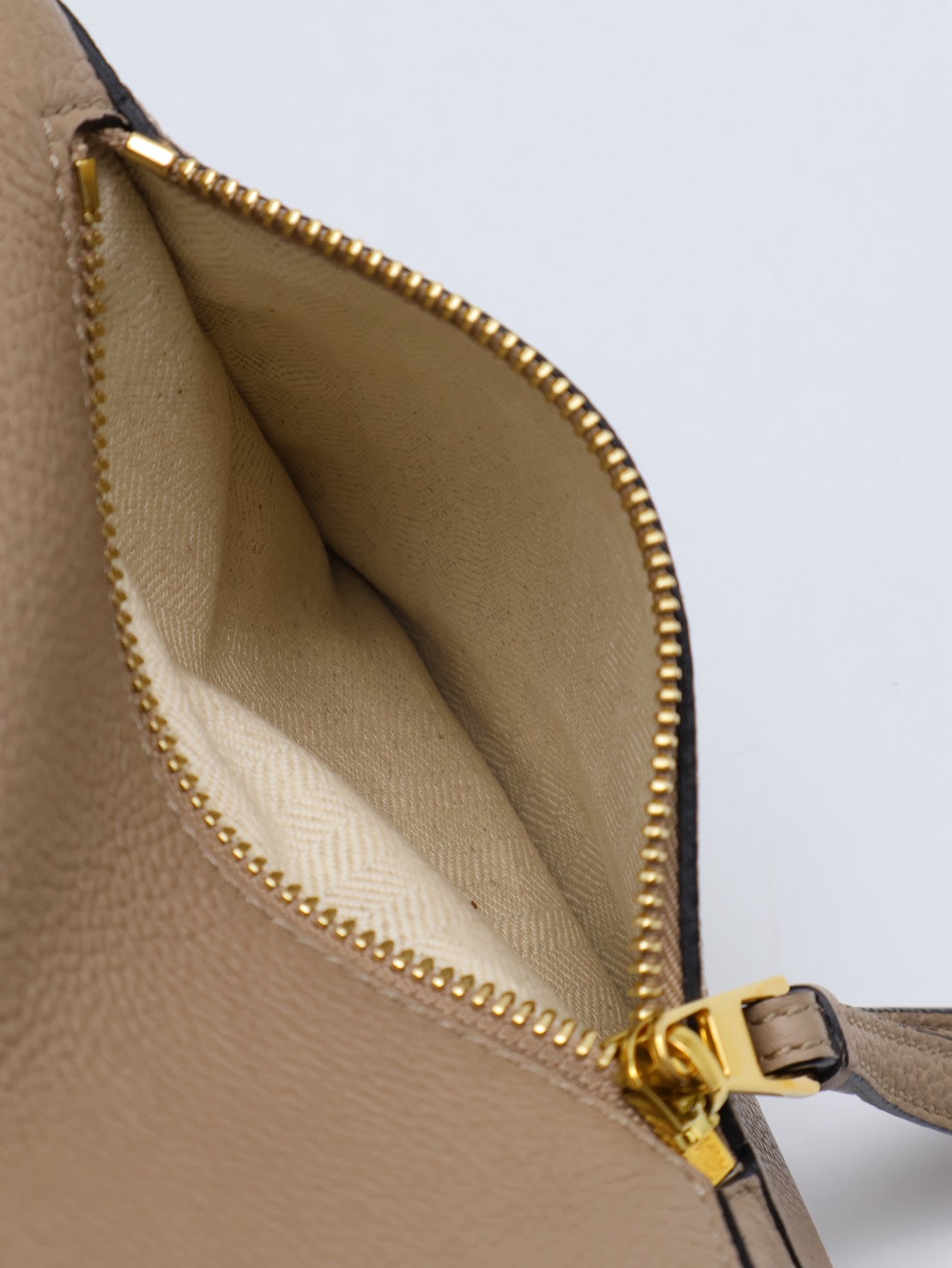 LOEWE Puzzle小牛皮手袋 - 小號沙色