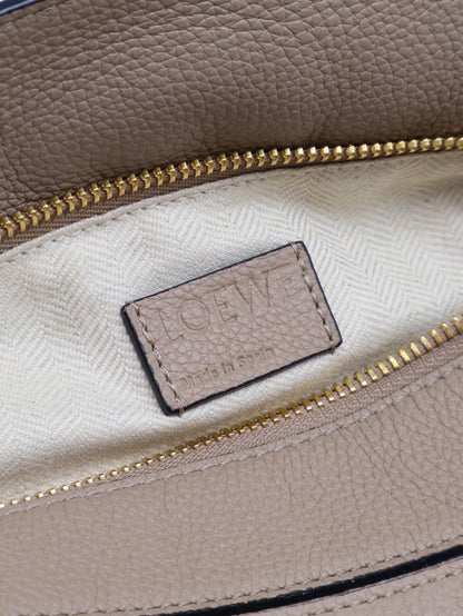 LOEWE Puzzle小牛皮手袋 - 小號沙色