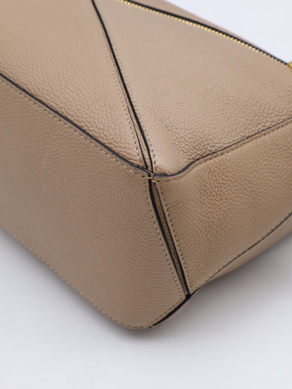 LOEWE Puzzle小牛皮手袋 - 小號沙色