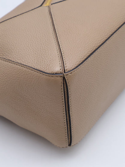LOEWE Puzzle小牛皮手袋 - 小號沙色