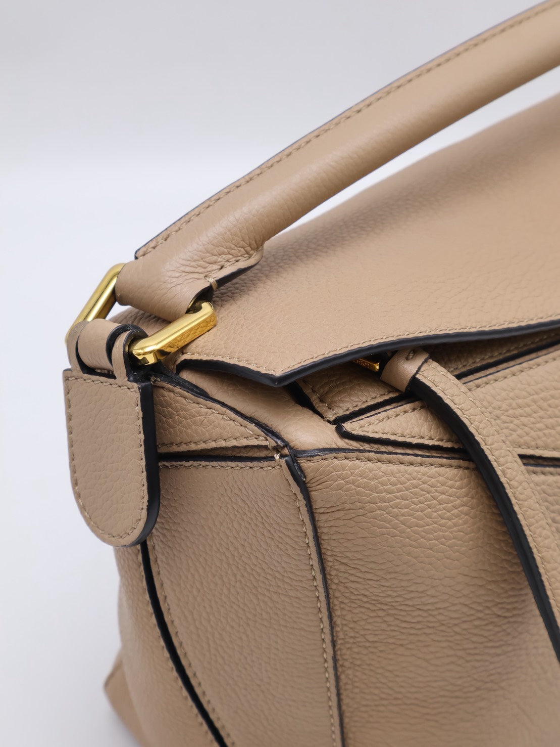 LOEWE Puzzle小牛皮手袋 - 小號沙色