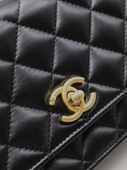 CHANEL 25C愛心調節釦羊皮WOC - 黑金
