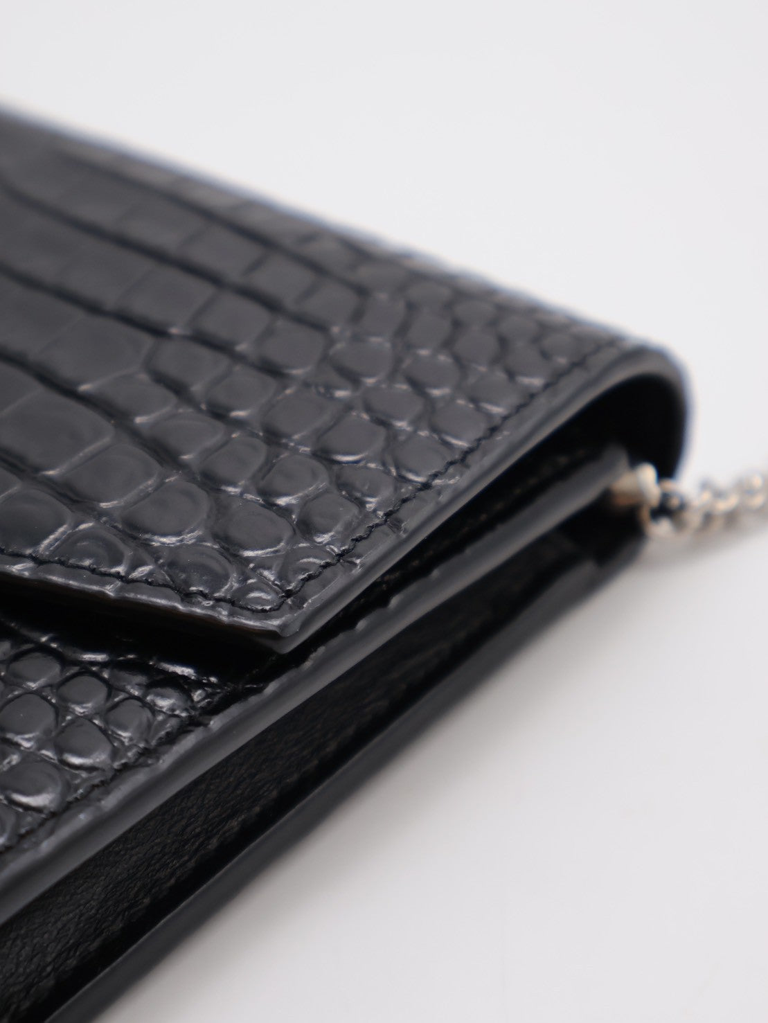 YSL 鱷魚壓紋信封鍊包 - 黑銀