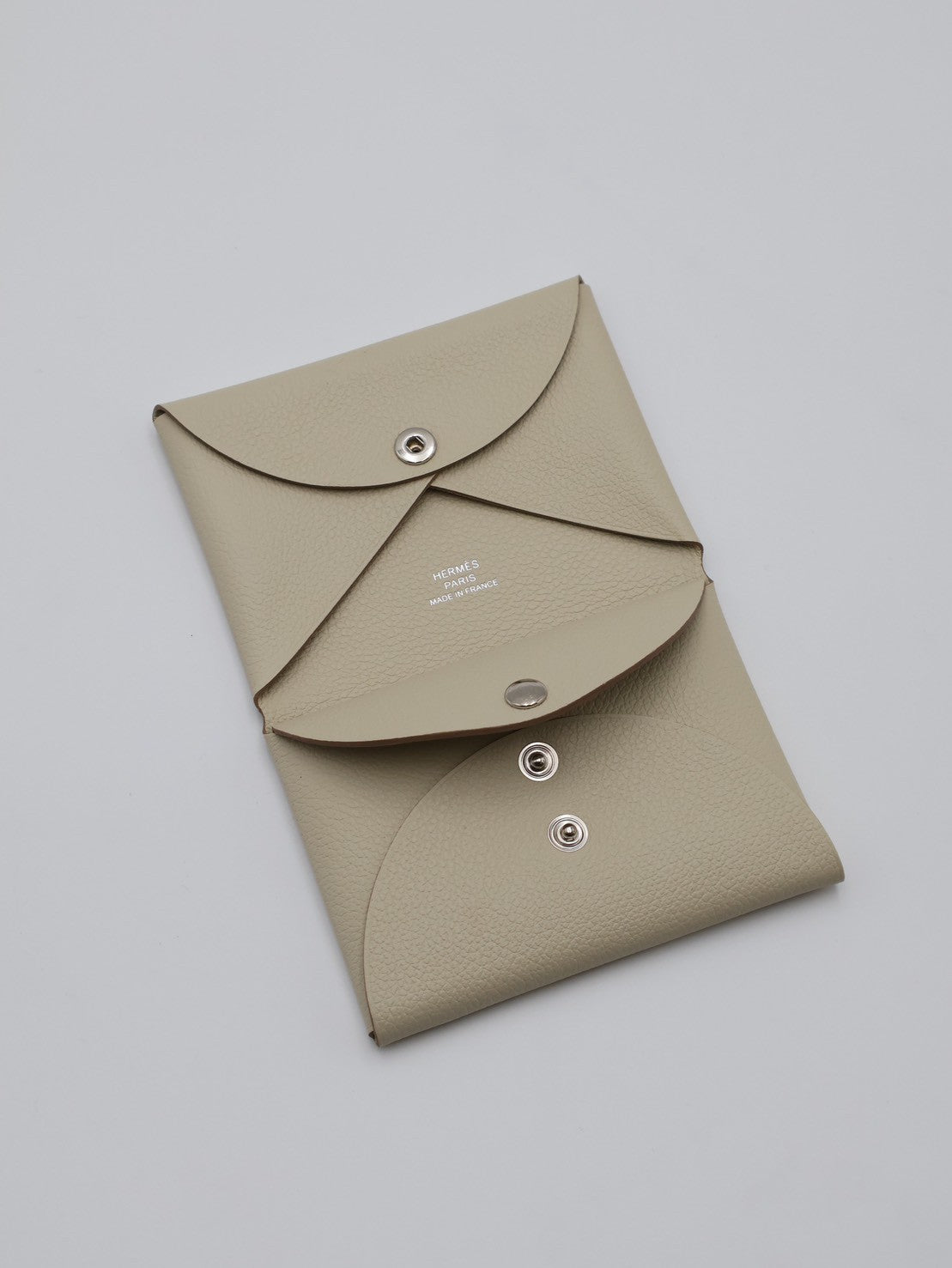 HERMES Calvi Duo - Beton 8L 冰川白 W