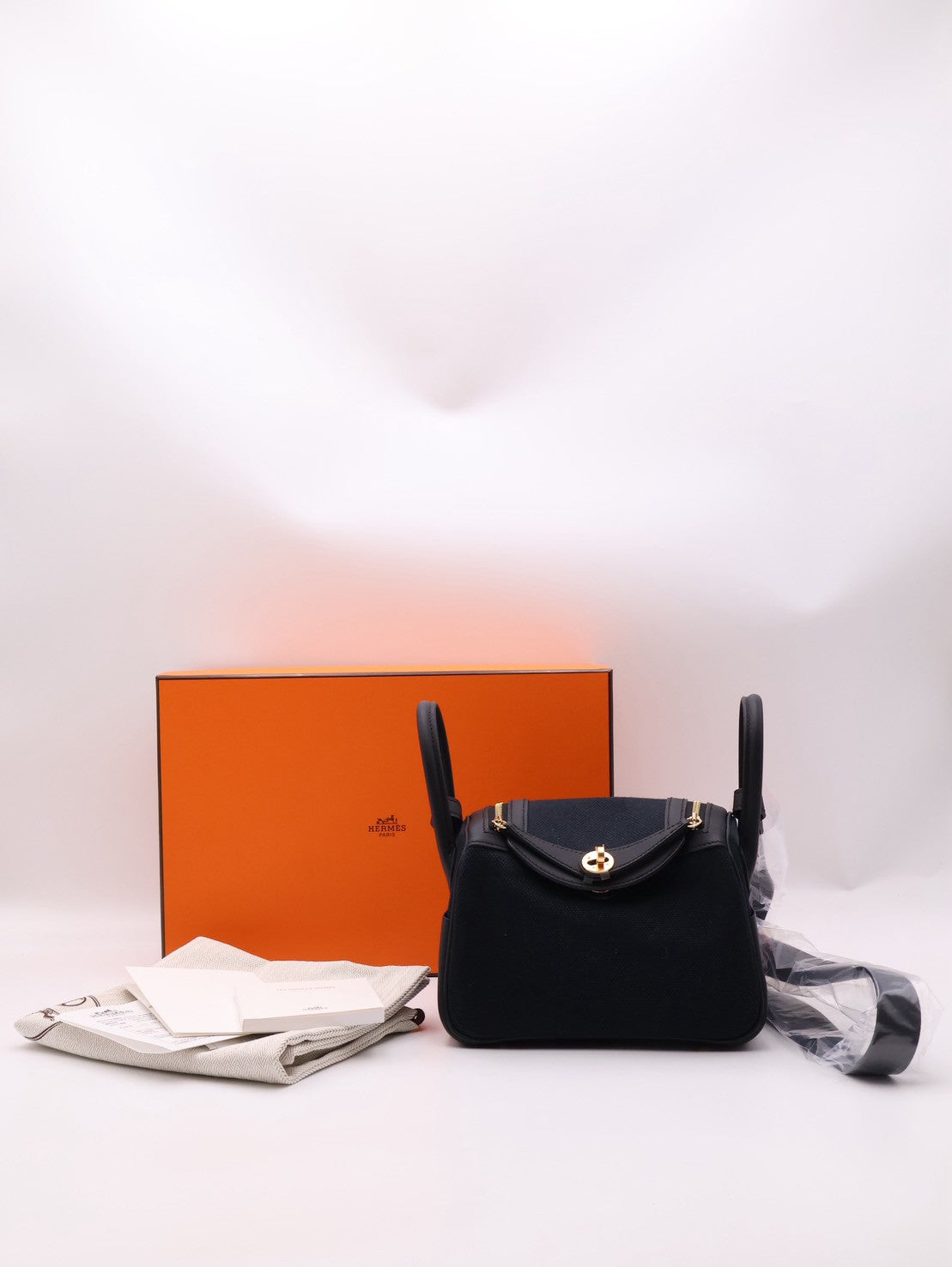 HERMES Mini Lindy ll - Noir 89 帆布黑金 G