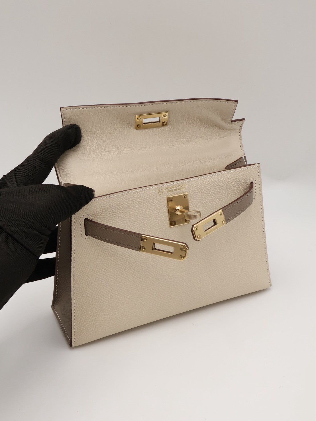 HERMES Mini Kelly ll - Craie/Etoupe 奶昔白拚大象灰金 W