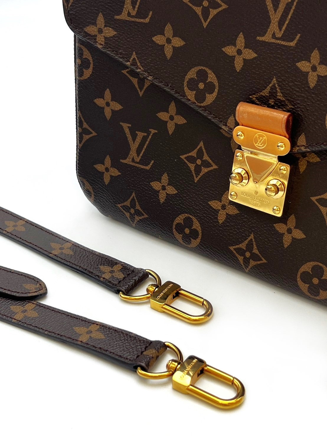 【二手商品】LOUIS VUITTON Pochette Metis郵差包 - 老花