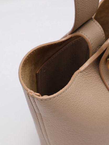 LOEWE Mini Pebble Bucket水桶包 - 沙色