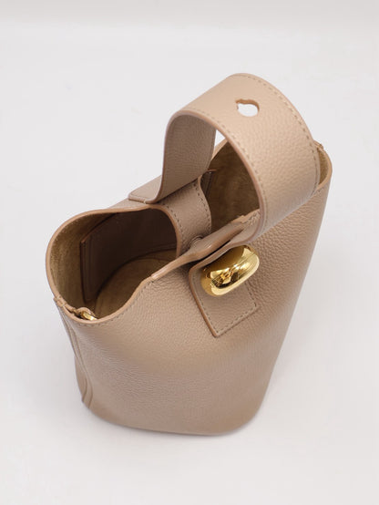 LOEWE Mini Pebble Bucket水桶包 - 沙色