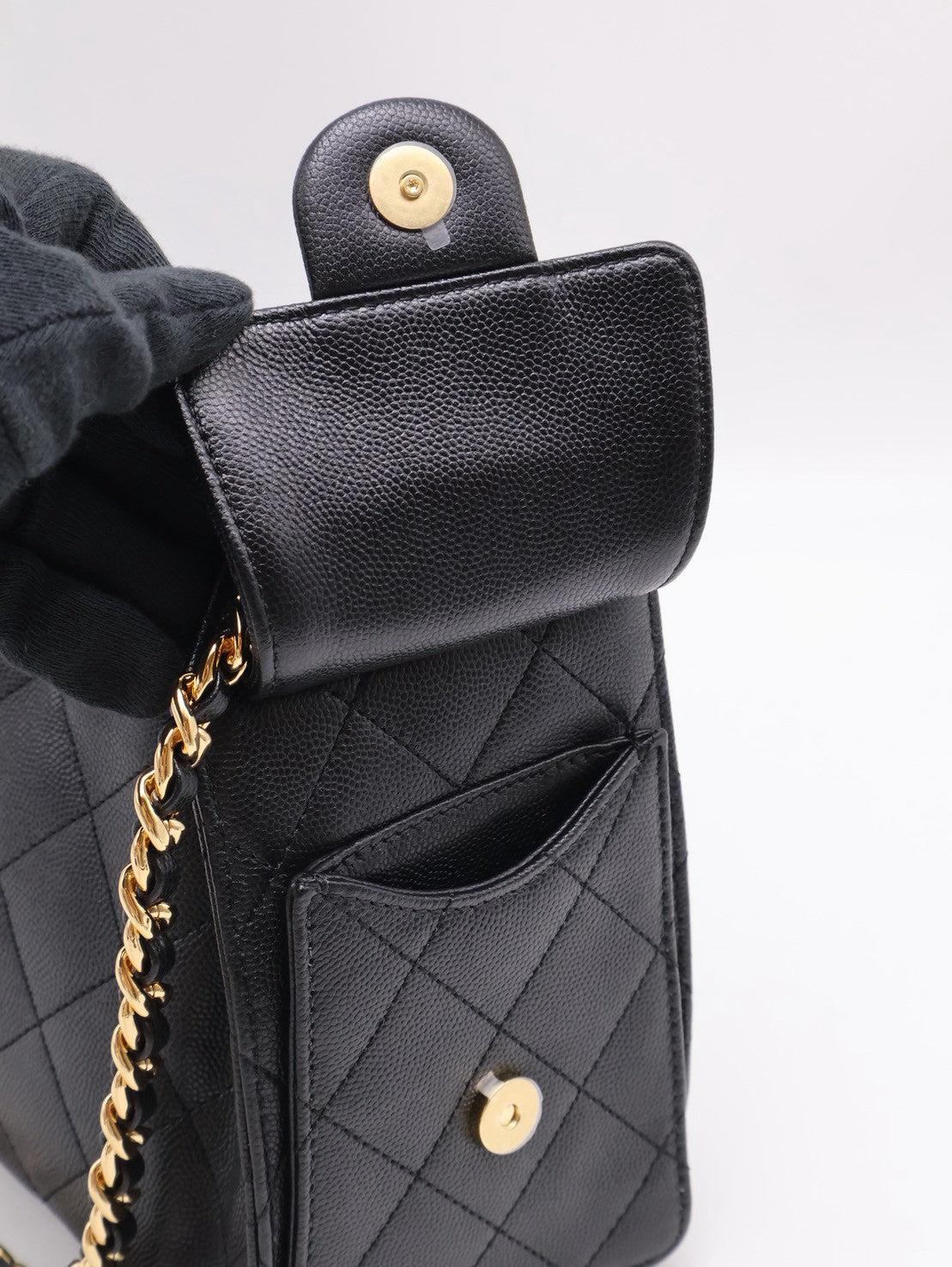 CHANEL 25 Mini Hobo Bag - 黑亮金