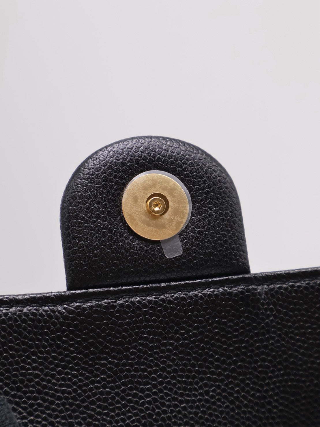 CHANEL 25 Mini Hobo Bag - 黑亮金