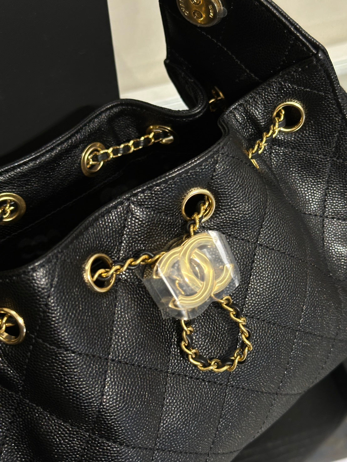 CHANEL 25 Mini Hobo Bag - 黑亮金