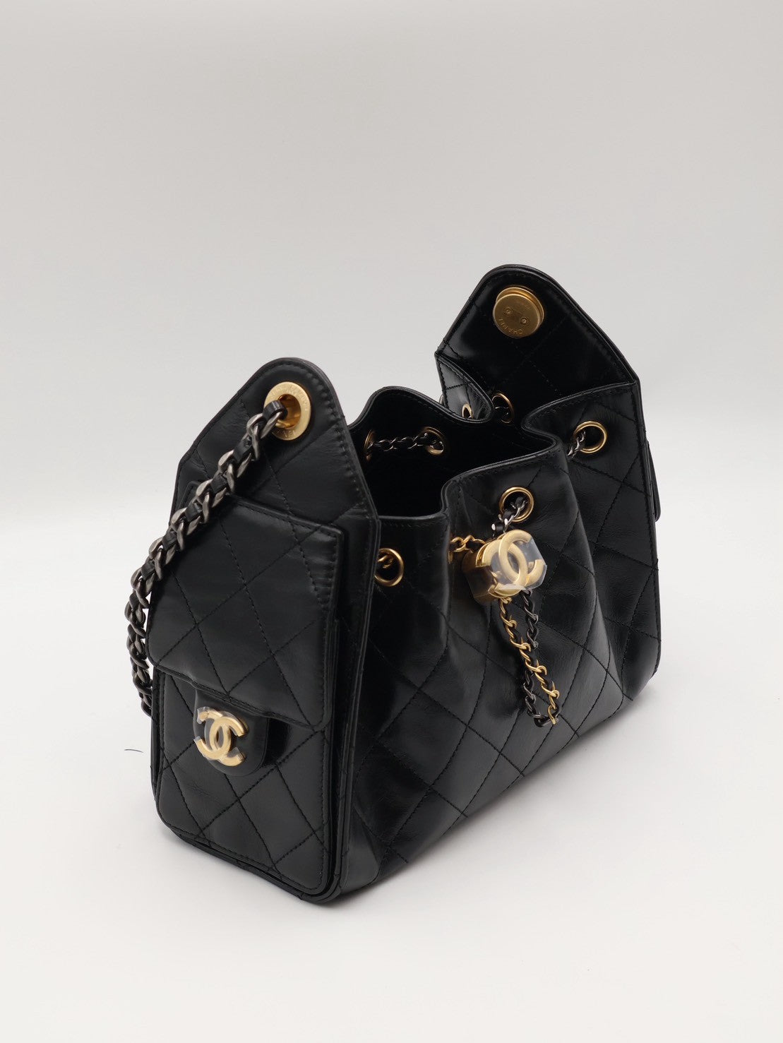 CHANEL 25 Mini Hobo Bag - 油蠟皮黑金銀