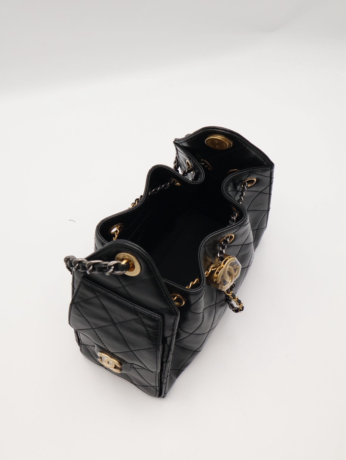 CHANEL 25 Mini Hobo Bag - 油蠟皮黑金銀