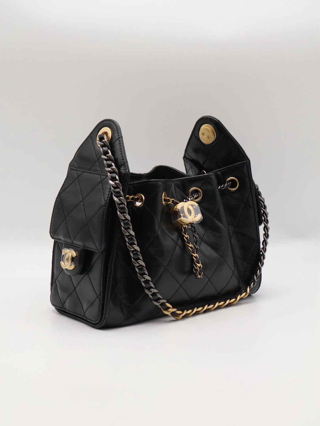 CHANEL 25 Mini Hobo Bag - 油蠟皮黑金銀