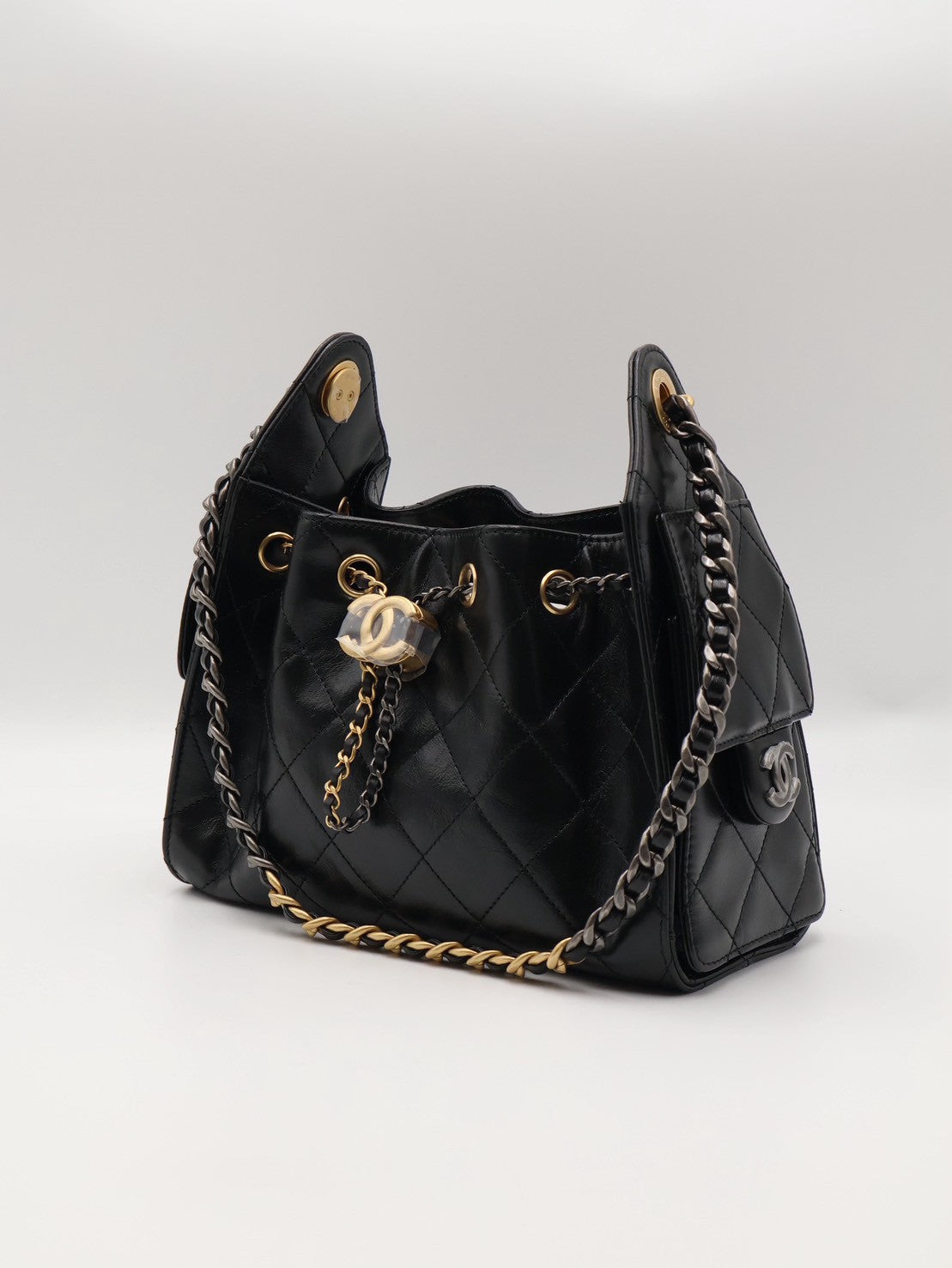 CHANEL 25 Mini Hobo Bag - 油蠟皮黑金銀