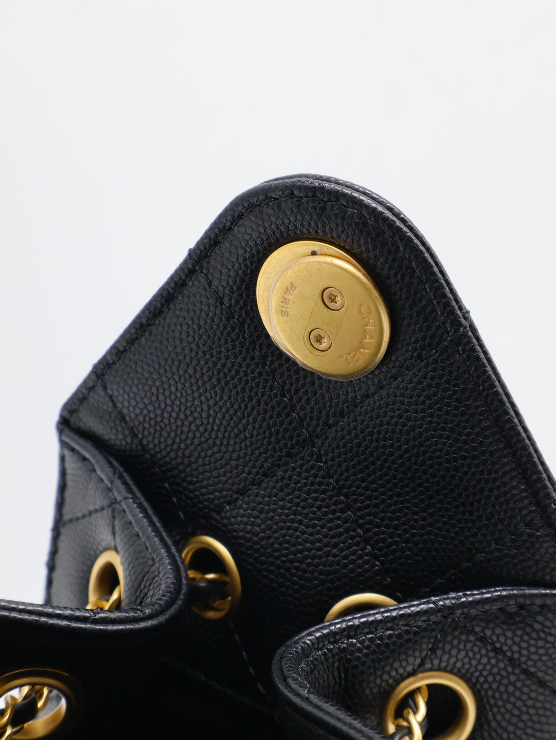 CHANEL 25 Mini Hobo Bag - 黑金