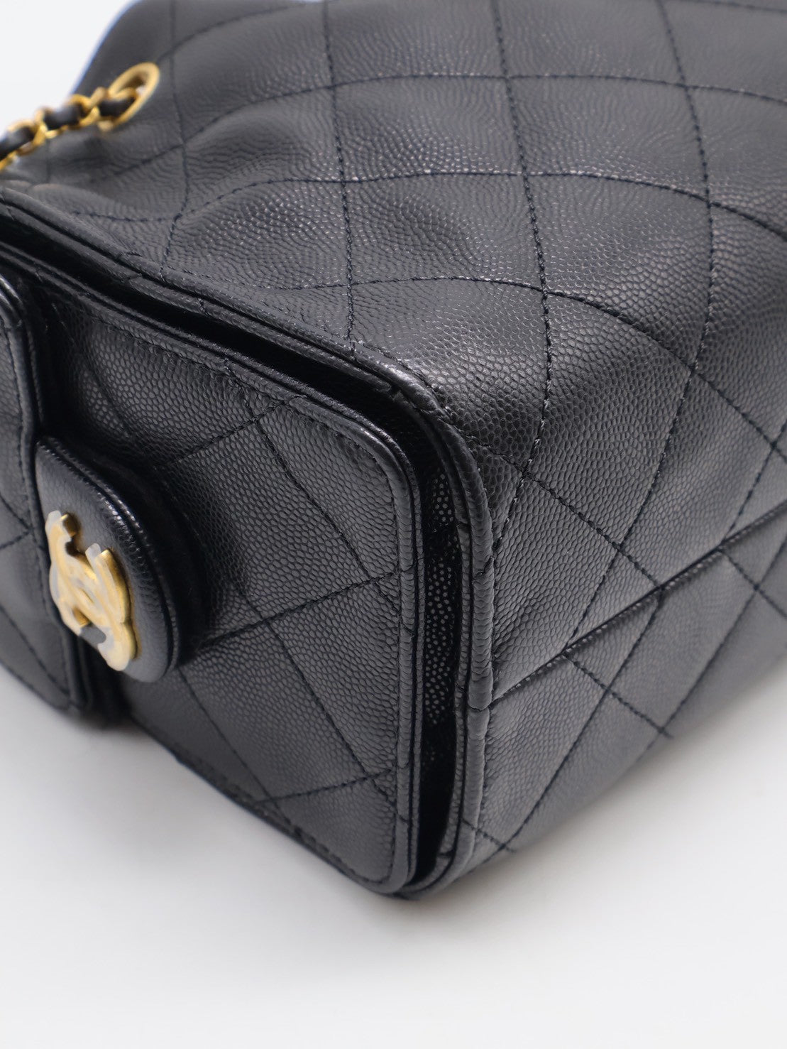 CHANEL 25 Mini Hobo Bag - 黑金