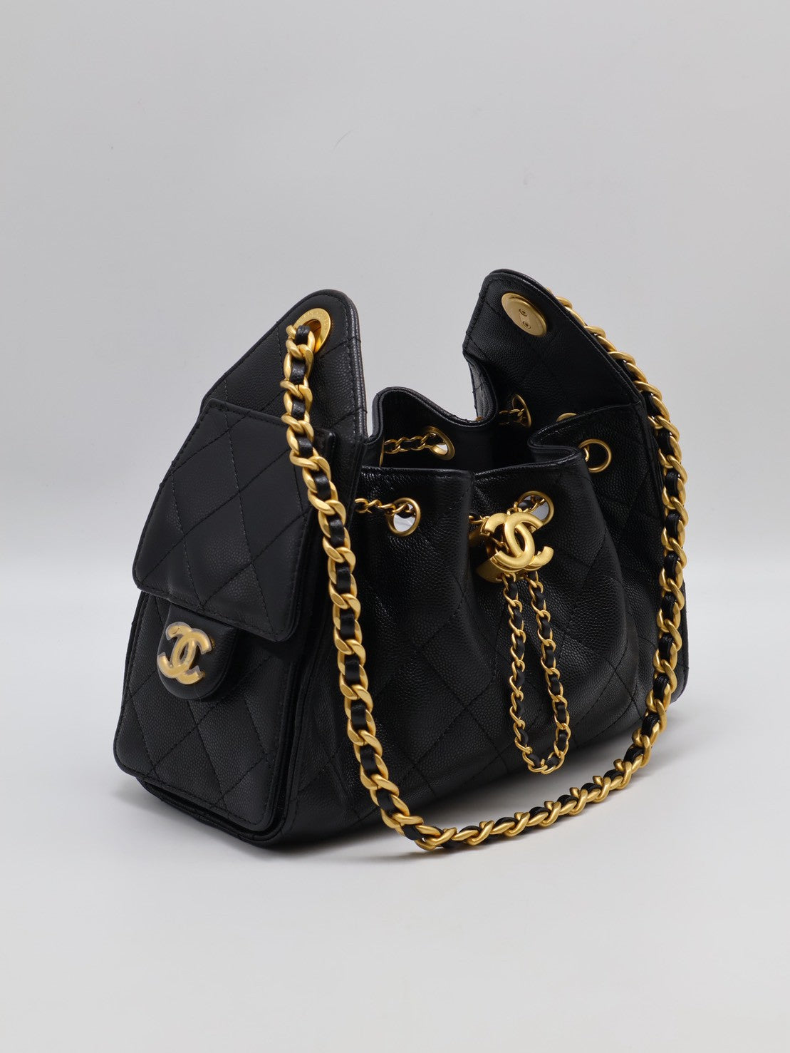 CHANEL 25 Mini Hobo Bag - 黑金