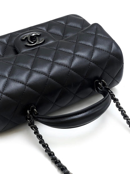 CHANEL Mini cf handle - so black