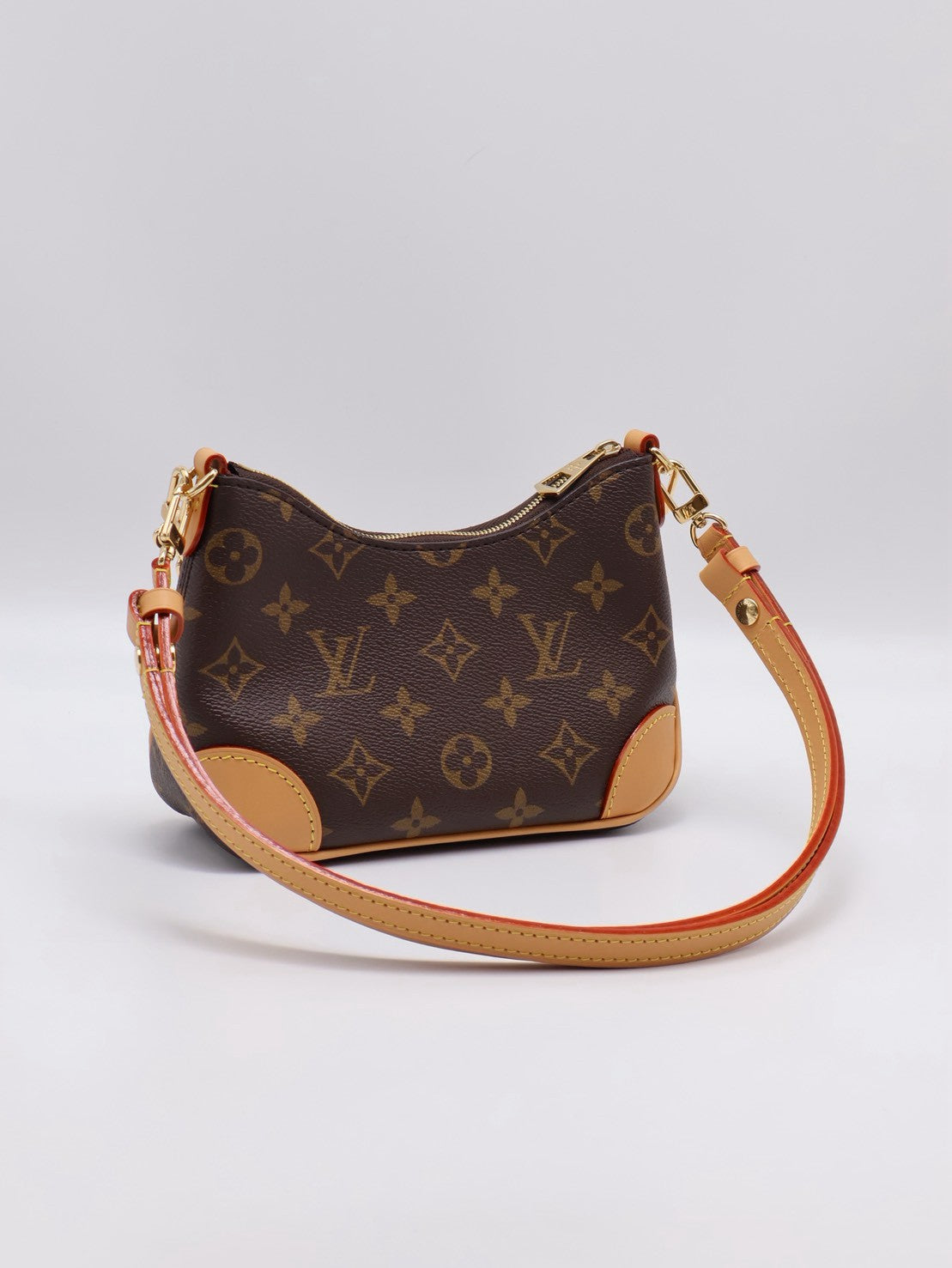 LOUIS VUITTON Nano Boulogne牛角包
