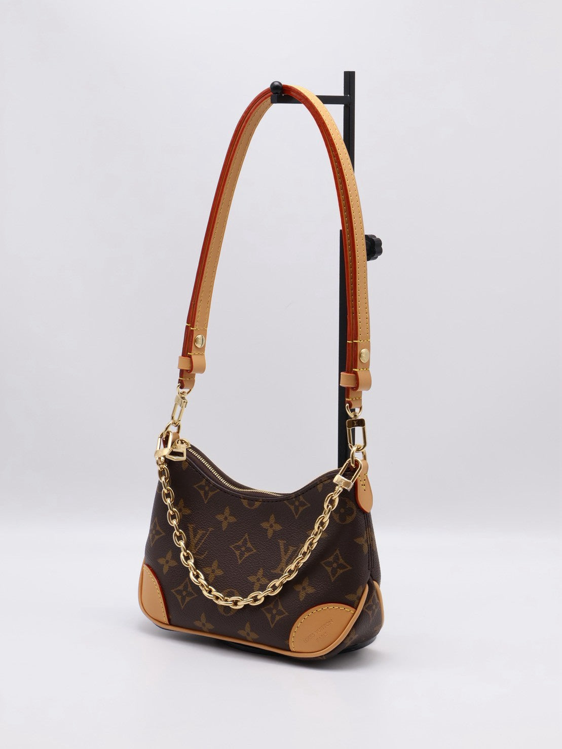 LOUIS VUITTON Nano Boulogne牛角包