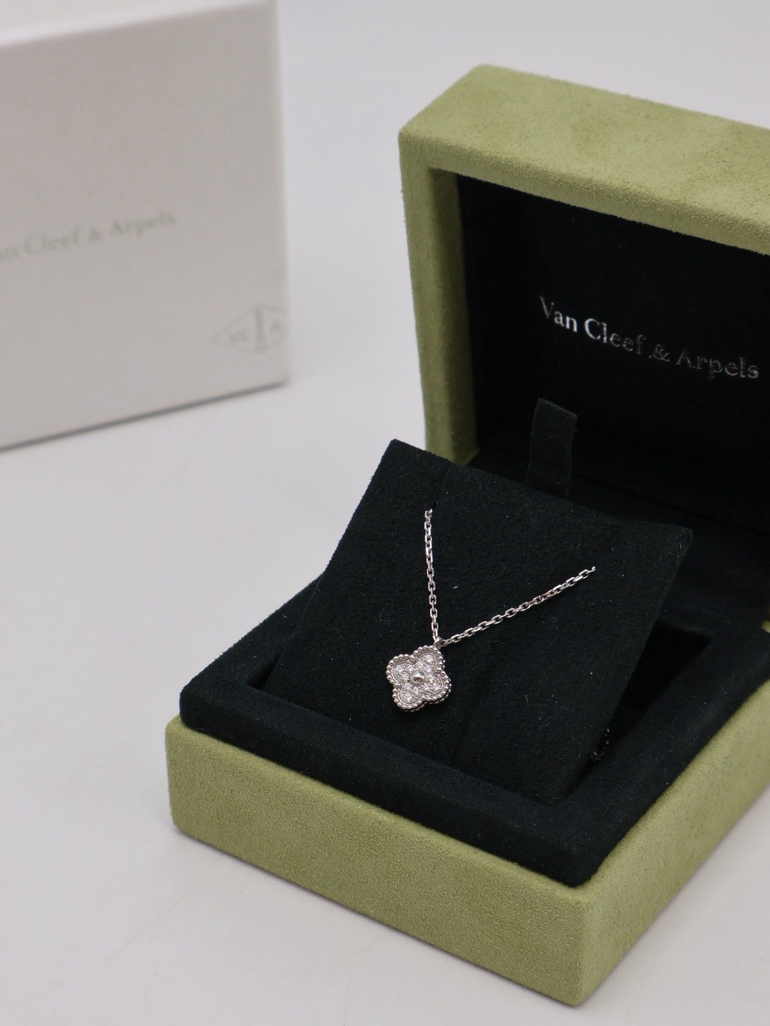 Van Cleef & Arpels 18K白金鑽石項鍊- Sweet Alhambra