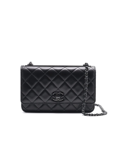 CHANEL Trendy WOC - so black