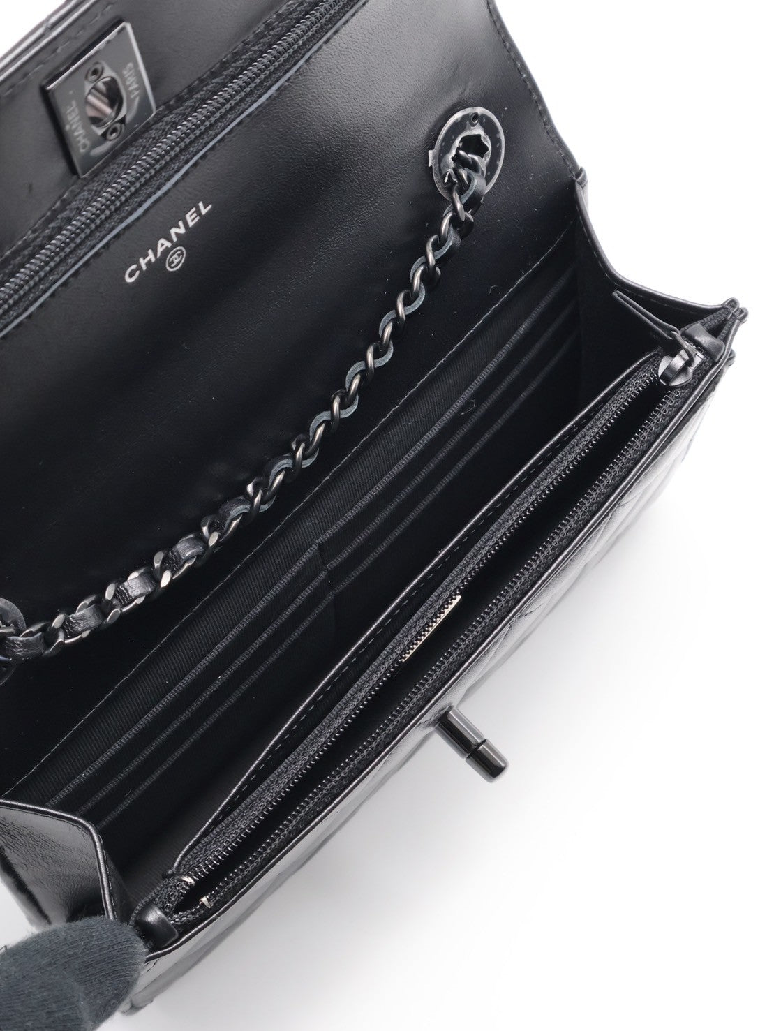 CHANEL Trendy WOC - so black