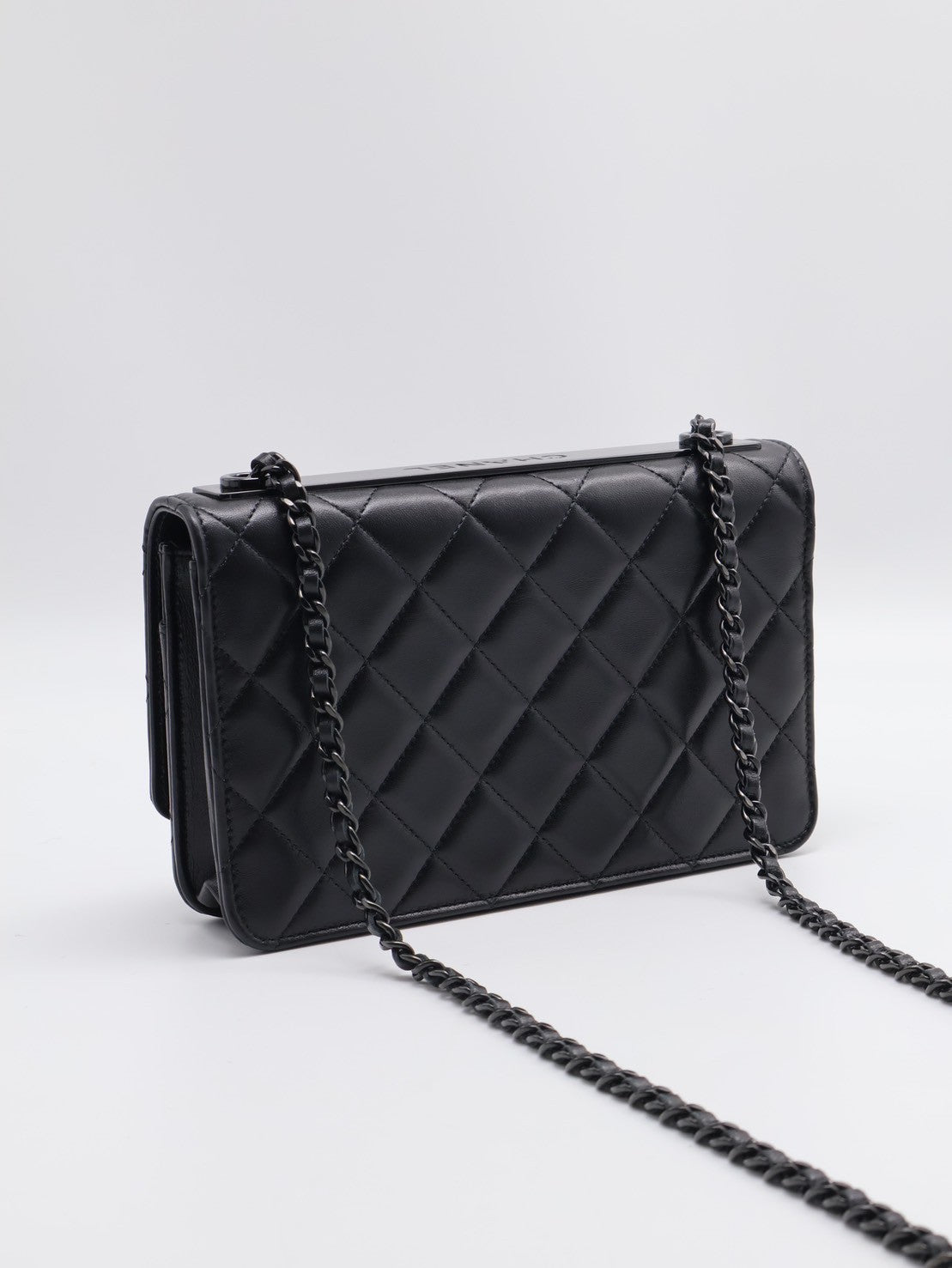 CHANEL Trendy WOC - so black